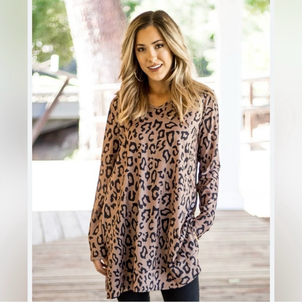 Tickled Teal M Tan/Black Leopard Print Knit Long Sleeve